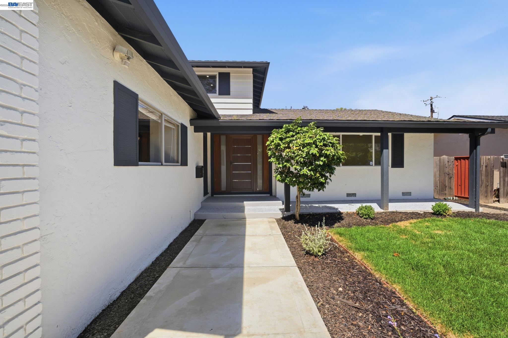 1789 Linnet Lane Sunnyvale, CA 94087 - Photo 3 of 39