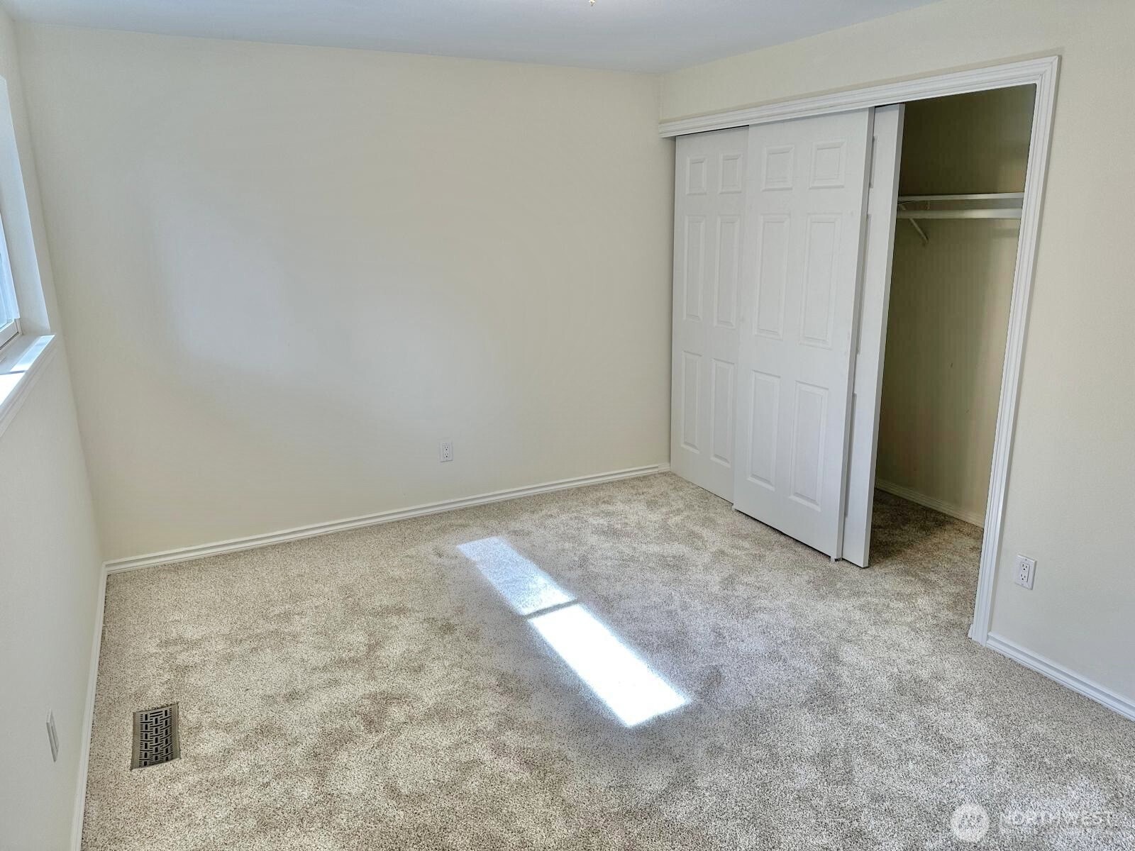 21923 3rd Place West Bothell, WA 98021 - Photo 4 of 19 an empty room with windows