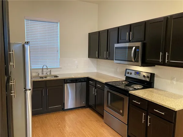 $1,590 | 2400 Louis Henna Boulevard, Unit 304, Round Rock, TX 78664