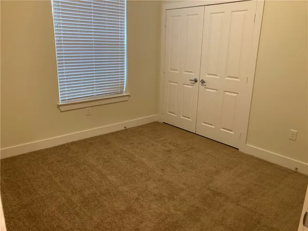 $1,590 | 2400 Louis Henna Boulevard, Unit 304, Round Rock, TX 78664