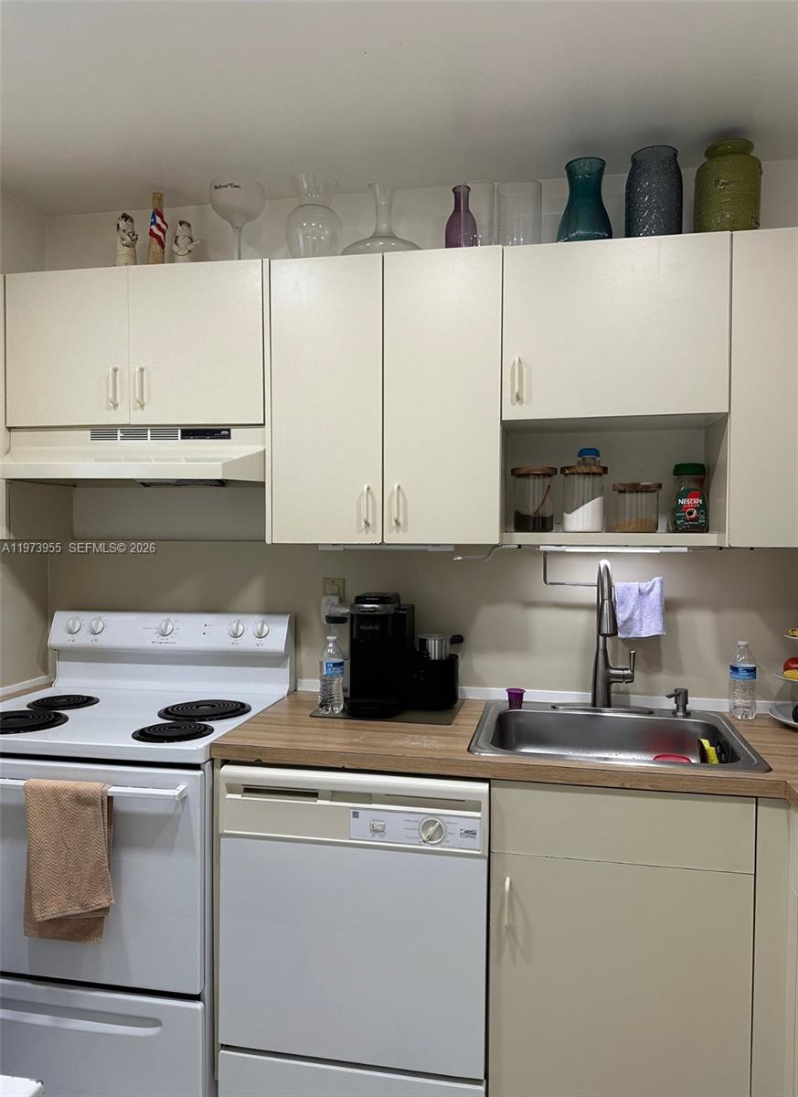 11307 Southwest 200th Street, Unit B202 Miami, FL 33157 - Photo 6 of 20