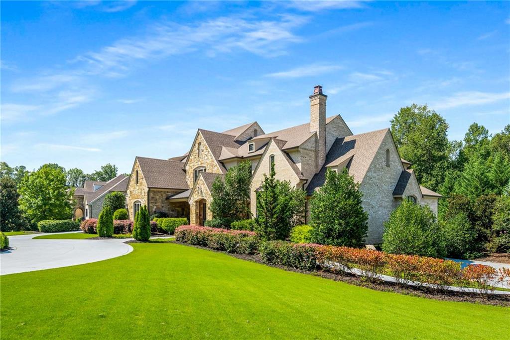 2340 Thisel Down Drive Statham, GA 30666 - Photo 3 of 105