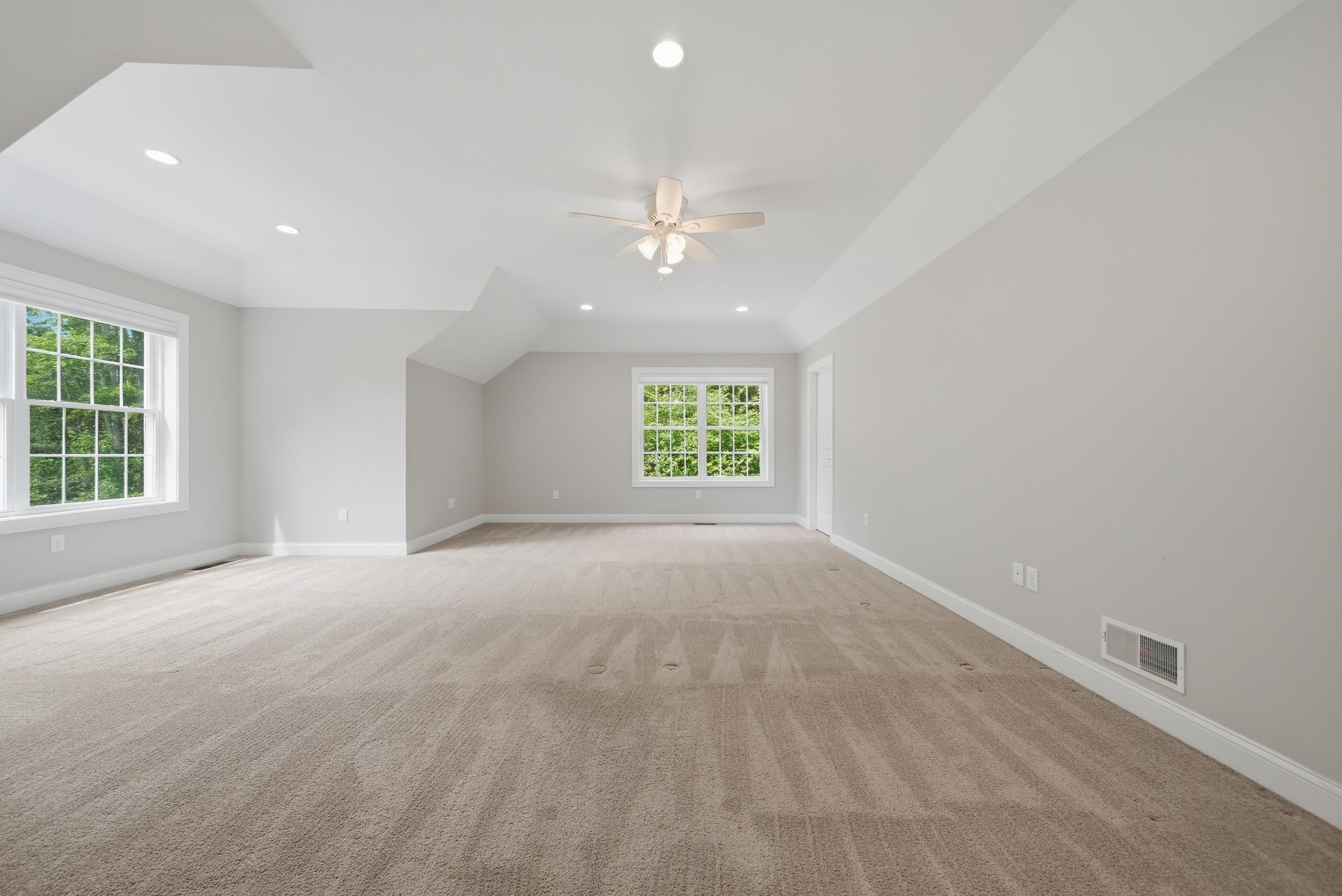 24 Piper Lane Pelham, NH 03076 - Photo 29 of 60 Gallery Image 29