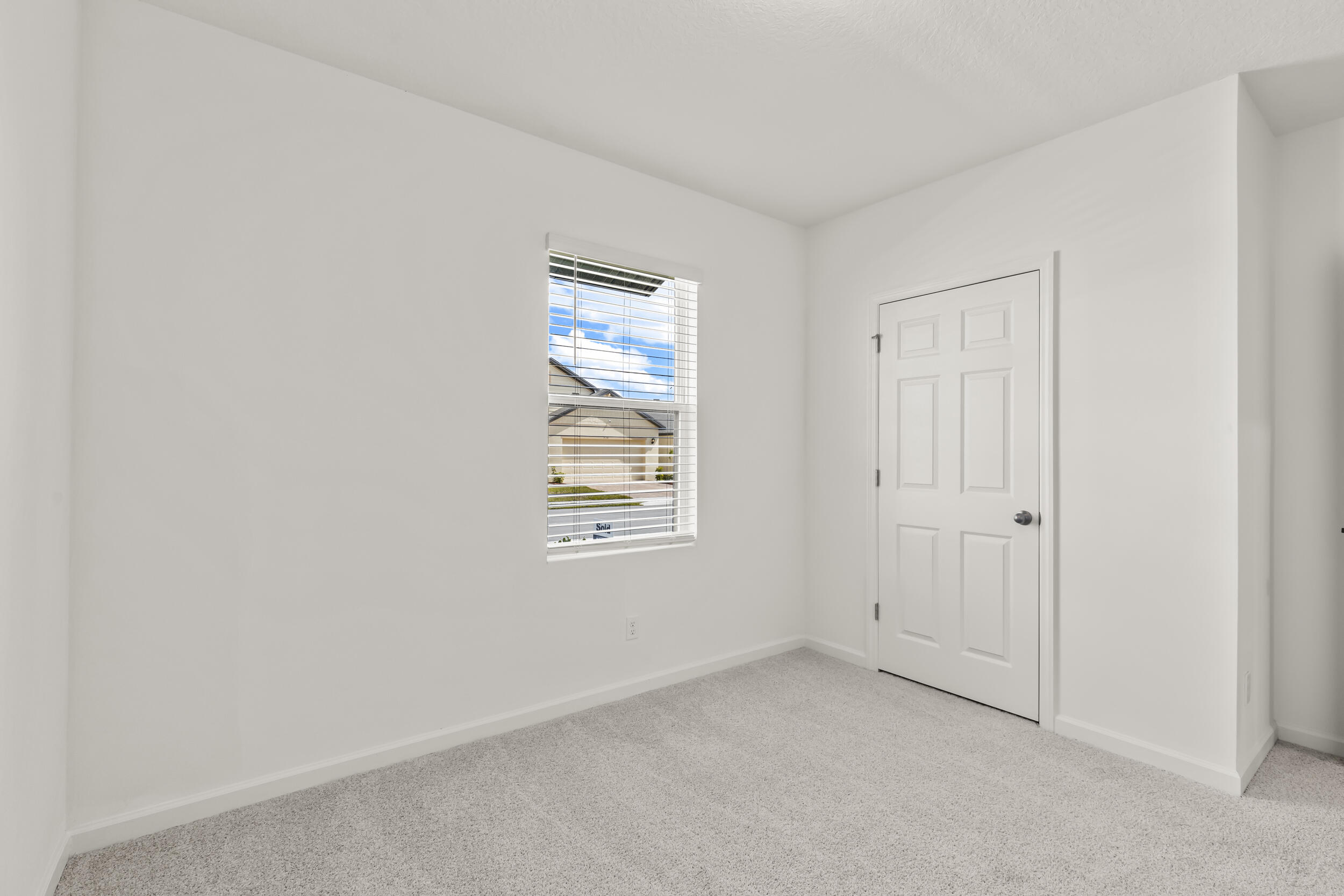 553 Seaspray Drive Fort Pierce, FL 34945 - Photo 11 of 73 10_1z3a4680