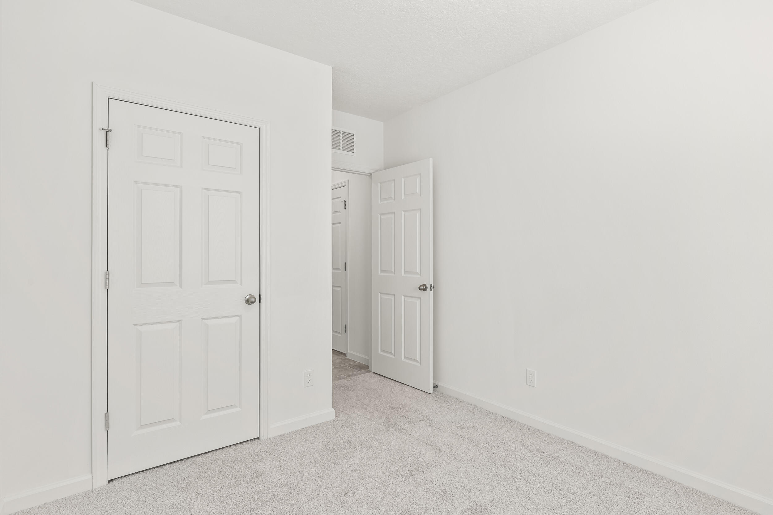 553 Seaspray Drive Fort Pierce, FL 34945 - Photo 25 of 73 22_1z3a4745