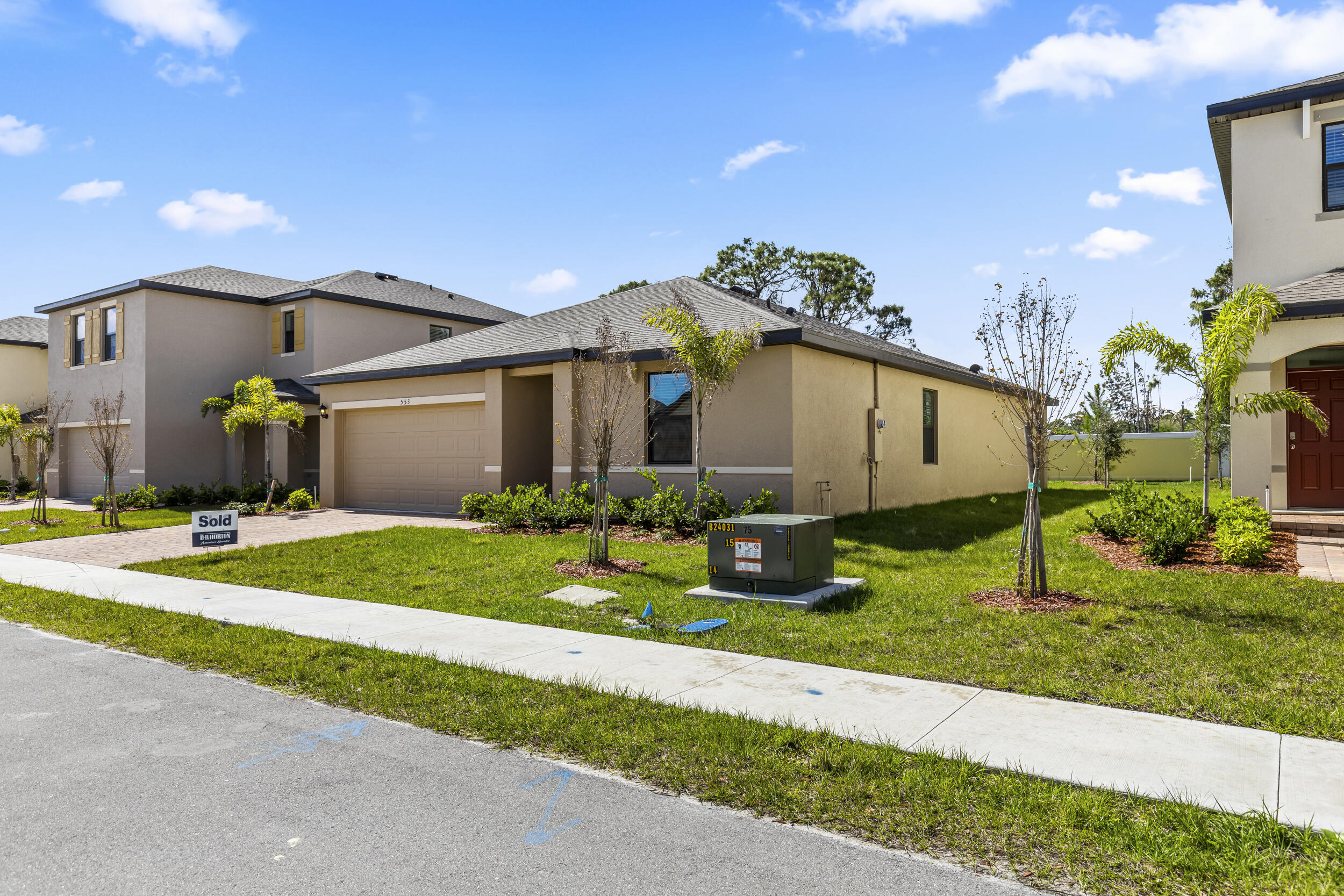 553 Seaspray Drive Fort Pierce, FL 34945 - Photo 4 of 73 4_1z3a4647