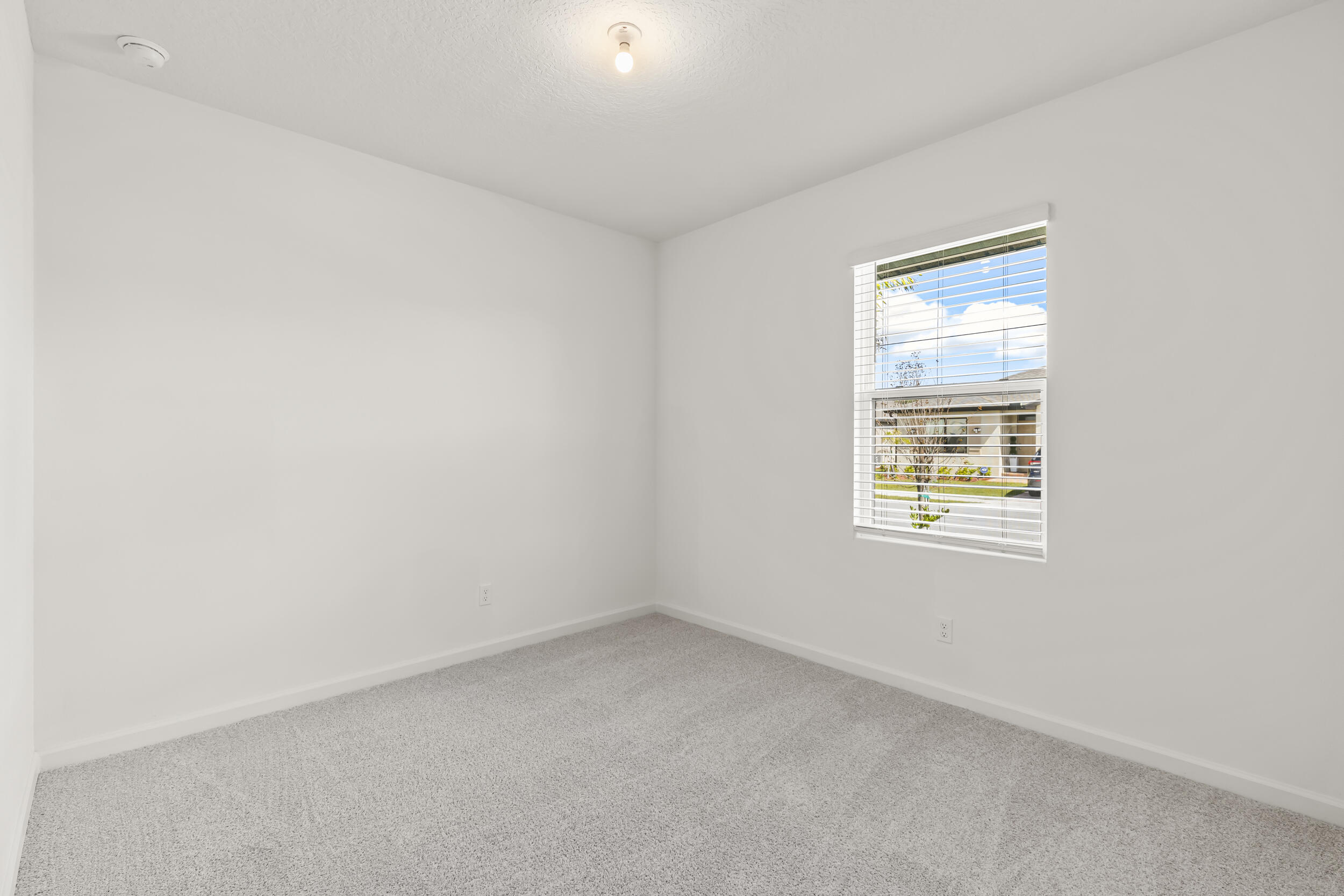 553 Seaspray Drive Fort Pierce, FL 34945 - Photo 9 of 73 9_1z3a4675