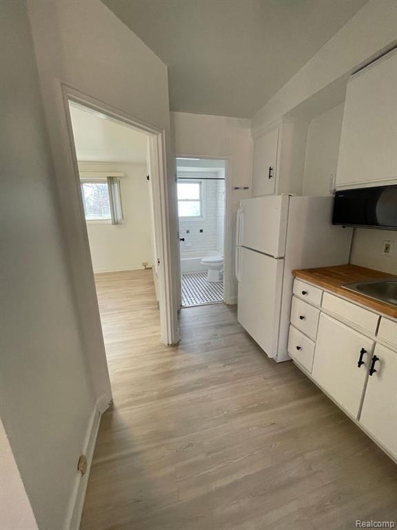 3382 Harvard Road Royal Oak, MI 48073 - Photo 3 of 3