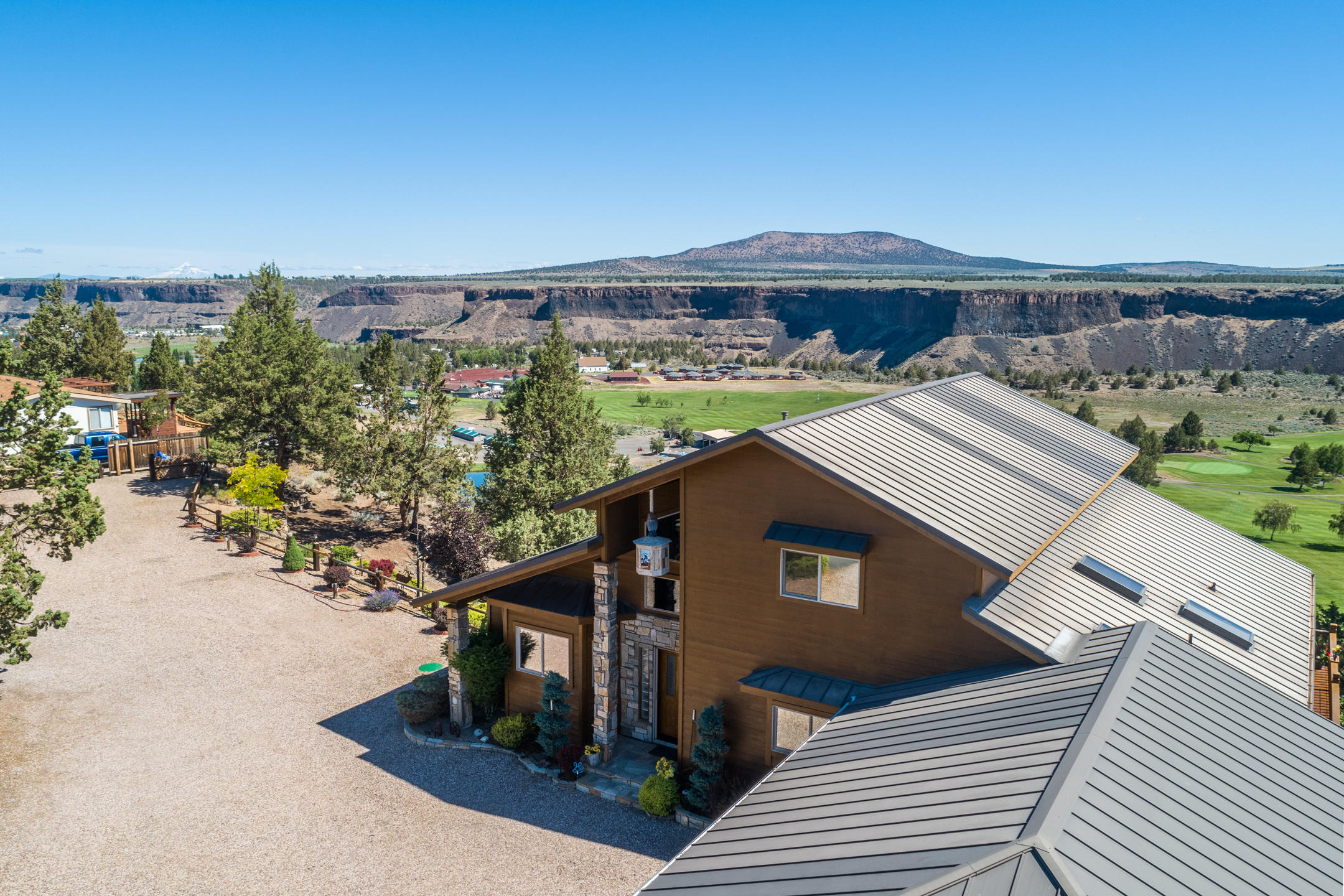 5450 Southwest Rim Road Terrebonne, OR 97760 - Photo 5 of 49 2021_06_16_5450_sw_rim_rd_crr-10