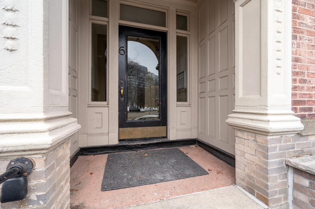 6 Parkway Road, Unit 6 Brookline, MA 02445 - Photo 2 of 31