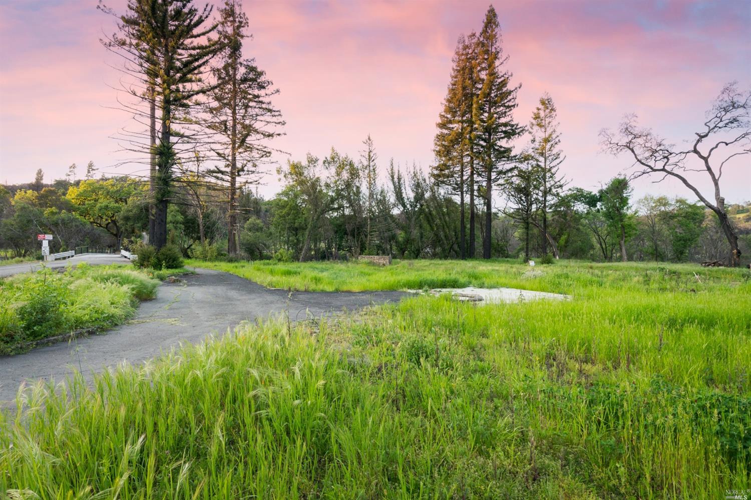 4760 Wikiup Bridge Way Santa Rosa, CA 95404 - Photo 1 of 1 a view of a park