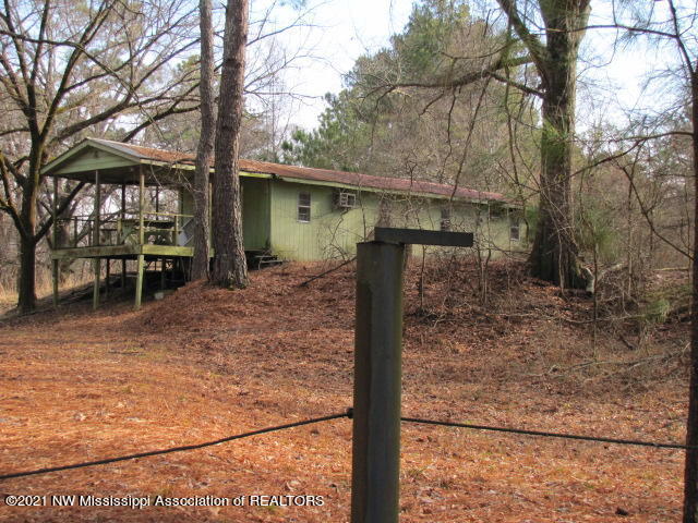 1022 Bluff Road Coldwater, MS 38618 - Photo 1 of 12 IMG_0756