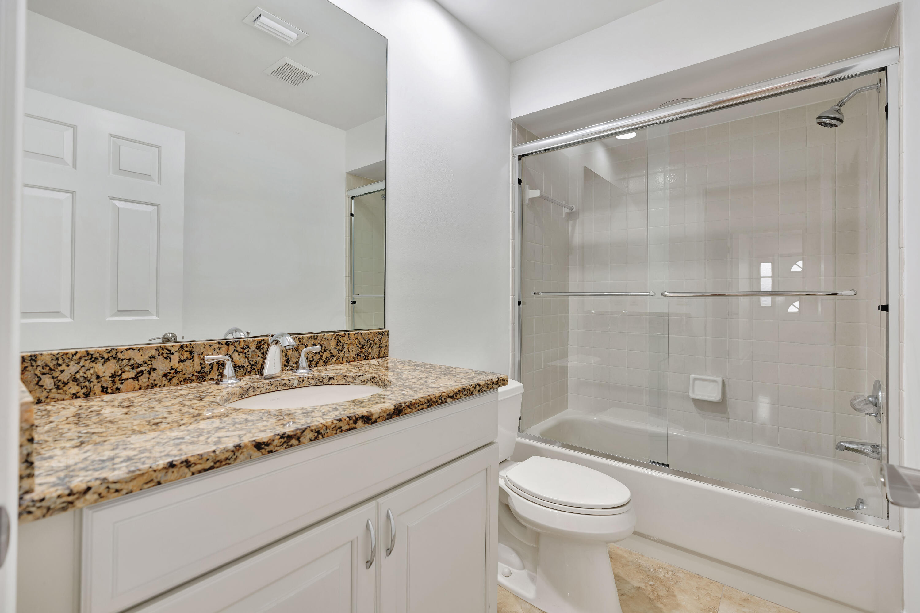 64 Balfour Road East Palm Beach Gardens, FL 33418 - Photo 25 of 31 Guest Bath