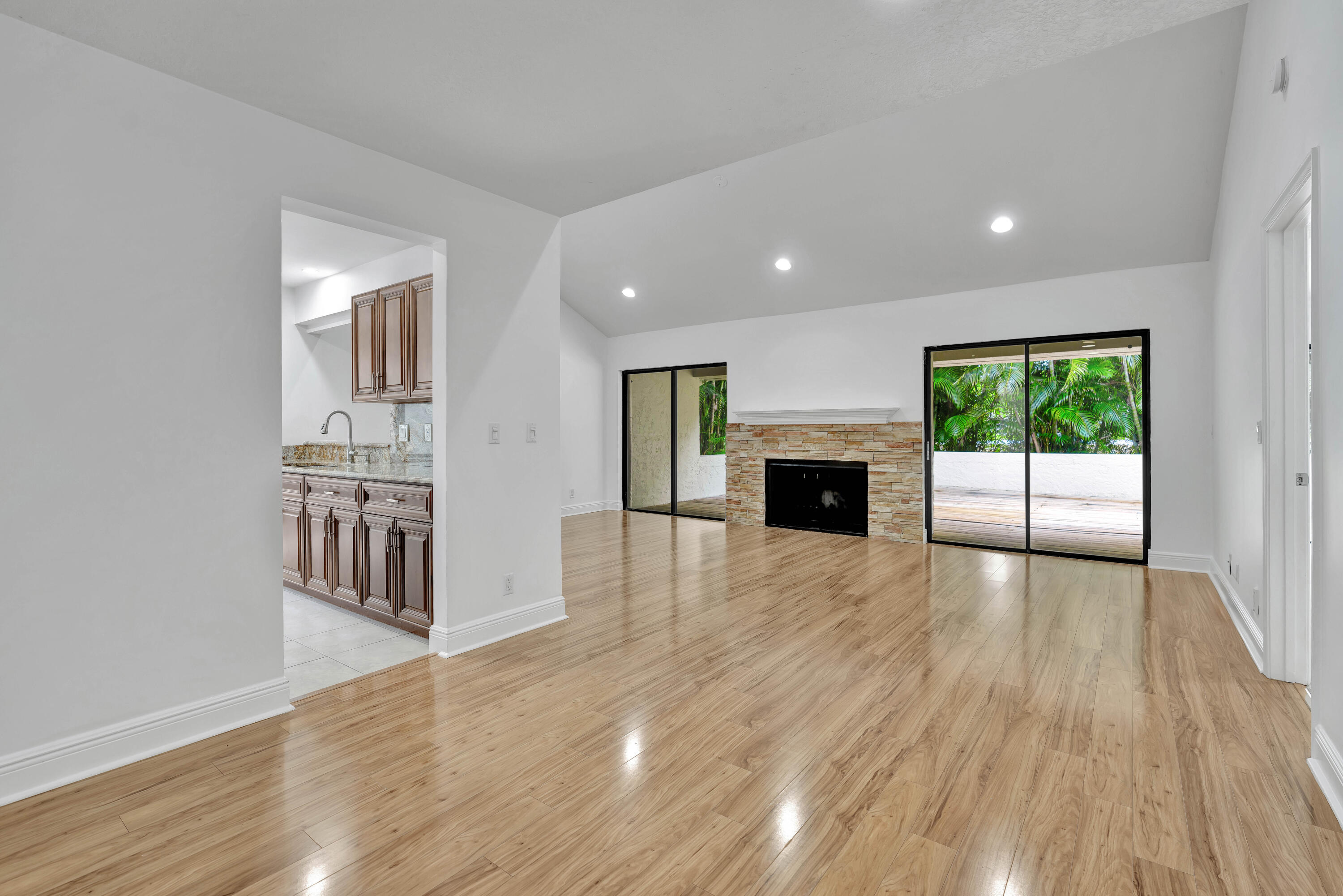 64 Balfour Road East Palm Beach Gardens, FL 33418 - Photo 7 of 31 Spill Resistant Flooring