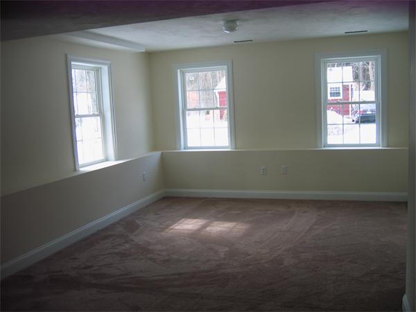 7 Sandy Brook Road Burlington, MA 01803 - Photo 11 of 16 Gallery Image 11
