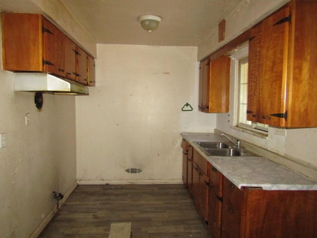 2115 Laketon Road Pittsburgh, PA 15221 - Photo 11 of 25 Gallery Image 11