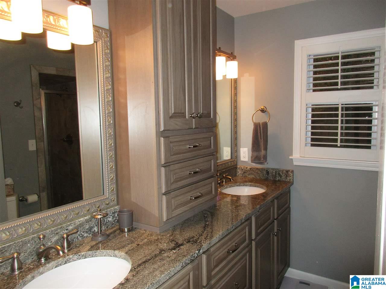 181 Oakmont Road Birmingham, AL 35244 - Photo 18 of 32