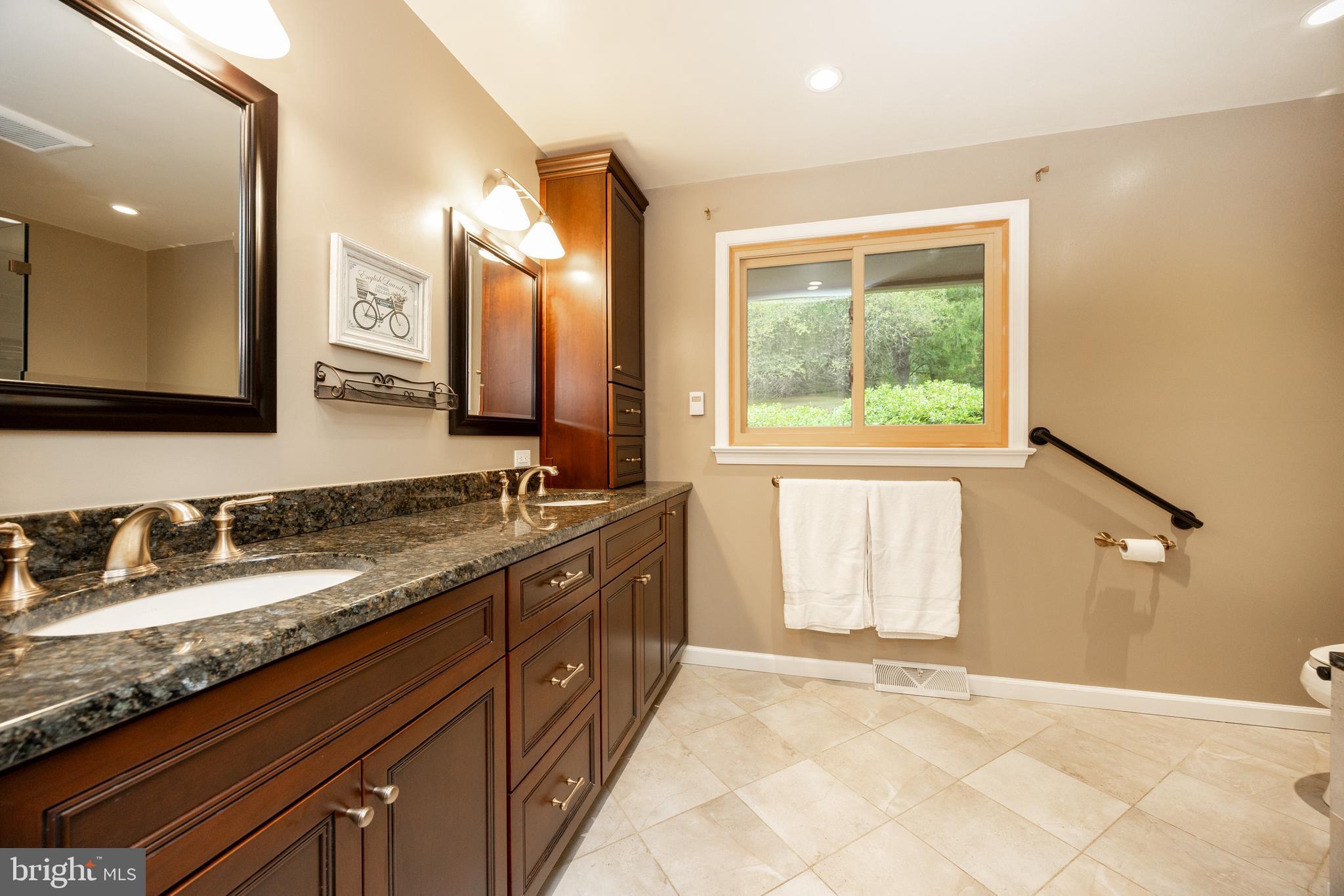 535 Chandler Mill Road Kennett Square, PA 19348 - Photo 23 of 51 En Suite Bath