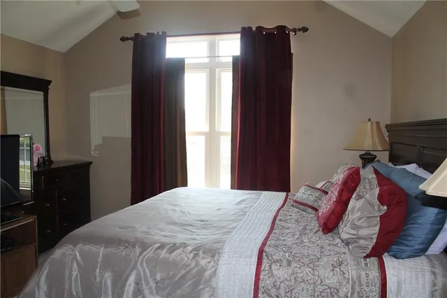 $320,000 | 7832 North Strathbury Avenue, Kansas City, MO 64151