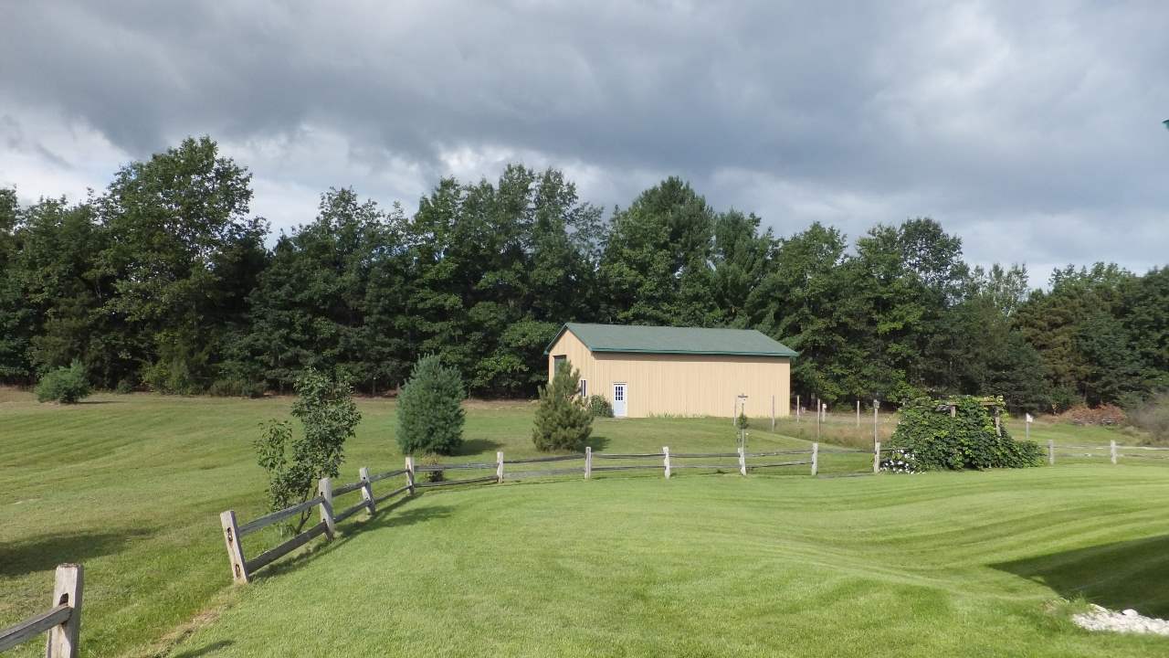 4775 White Road South Williamsburg, MI 49690 - Photo 5 of 37 1806532-4.JPG