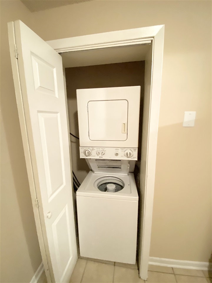 1025 June Road, Unit 5 Memphis, TN 38119 - Photo 5 of 14 Gallery Image 5