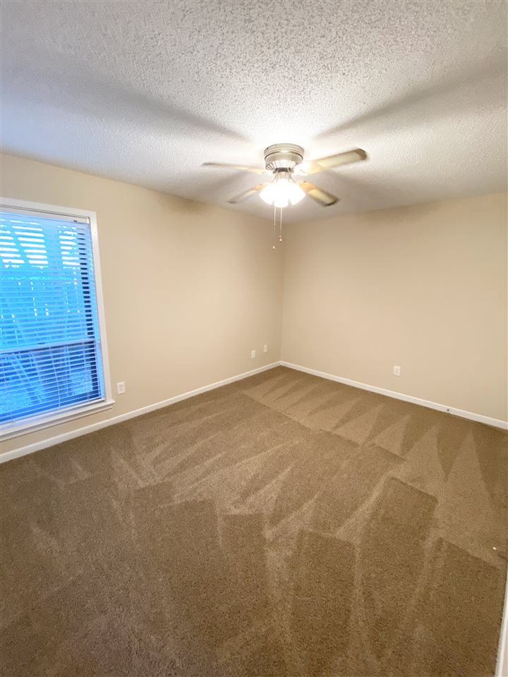 1025 June Road, Unit 5 Memphis, TN 38119 - Photo 8 of 14 Gallery Image 8