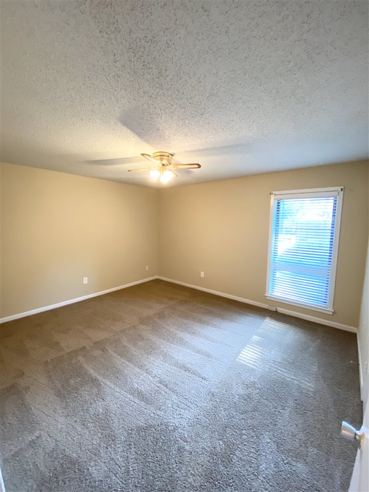 1025 June Road, Unit 5 Memphis, TN 38119 - Photo 10 of 14 Gallery Image 10