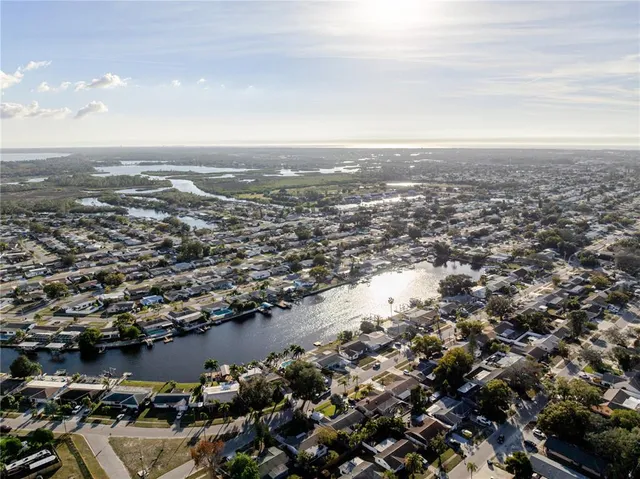 $325,000 | 5644 Riddle Road, Holiday, FL 34690