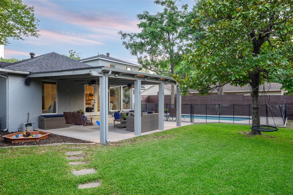 3935 Dunhaven Road Dallas, TX 75220 - Photo 33 of 38