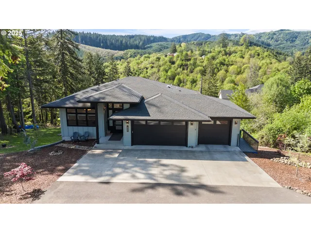 $850,000 | 50322 Briarwood Court, Scappoose, OR 97056