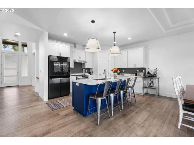 $850,000 | 50322 Briarwood Court, Scappoose, OR 97056