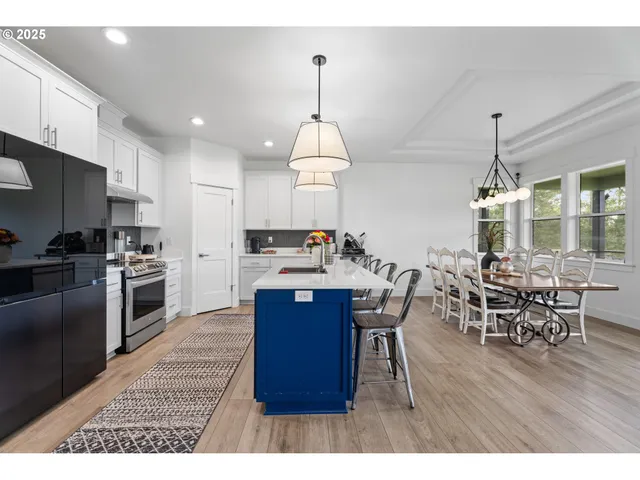 $850,000 | 50322 Briarwood Court, Scappoose, OR 97056