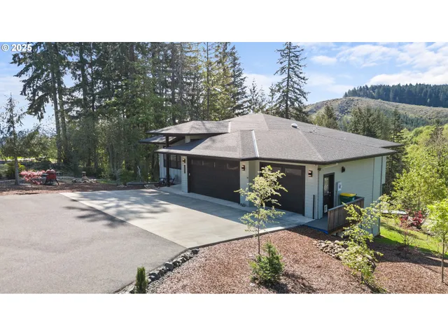 $850,000 | 50322 Briarwood Court, Scappoose, OR 97056