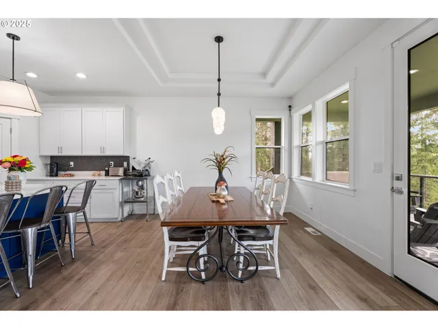 $850,000 | 50322 Briarwood Court, Scappoose, OR 97056