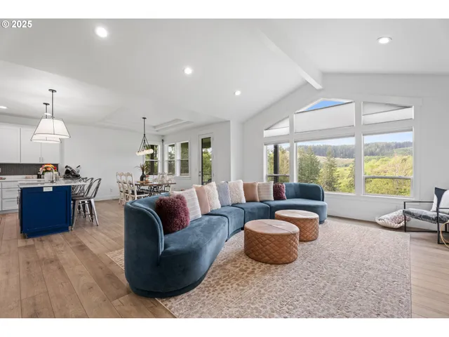 $850,000 | 50322 Briarwood Court, Scappoose, OR 97056