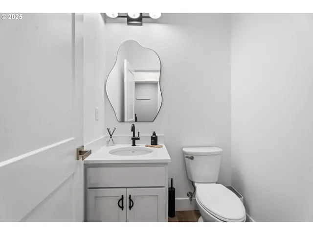 $850,000 | 50322 Briarwood Court, Scappoose, OR 97056