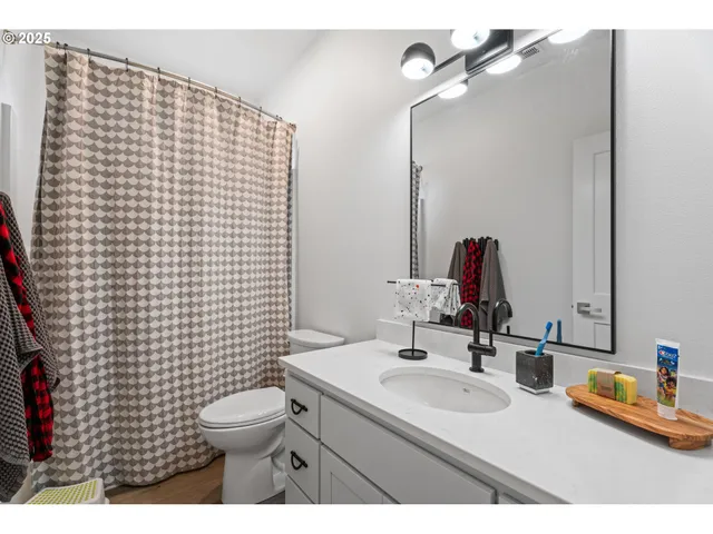 $850,000 | 50322 Briarwood Court, Scappoose, OR 97056