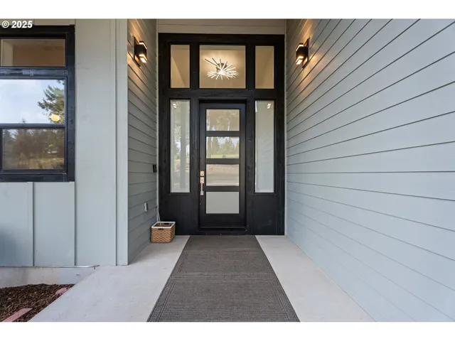 $850,000 | 50322 Briarwood Court, Scappoose, OR 97056