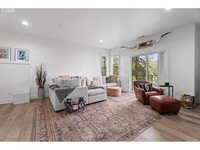 $850,000 | 50322 Briarwood Court, Scappoose, OR 97056