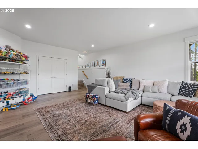 $850,000 | 50322 Briarwood Court, Scappoose, OR 97056