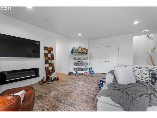 $850,000 | 50322 Briarwood Court, Scappoose, OR 97056