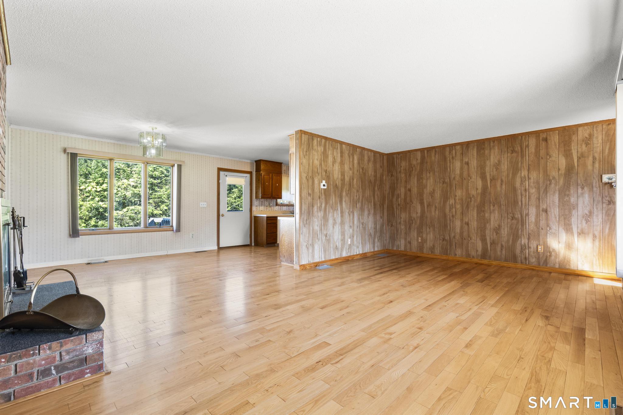 75 Allston Road Newington, CT 06111 - Photo 6 of 33 Gallery Image 6