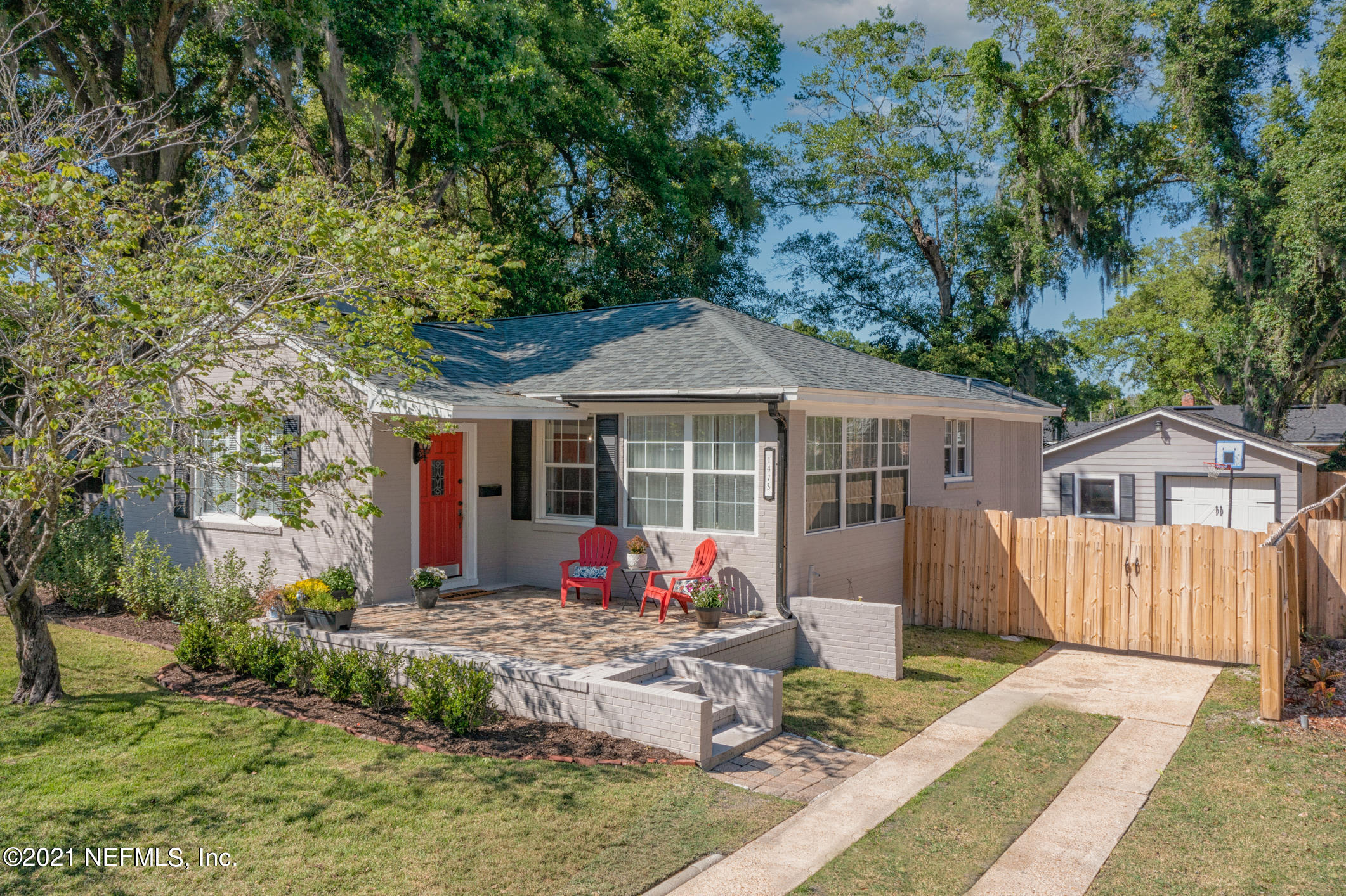 1475 Birmingham Road South Jacksonville, FL 32207 - Photo 2 of 59 Front of Home