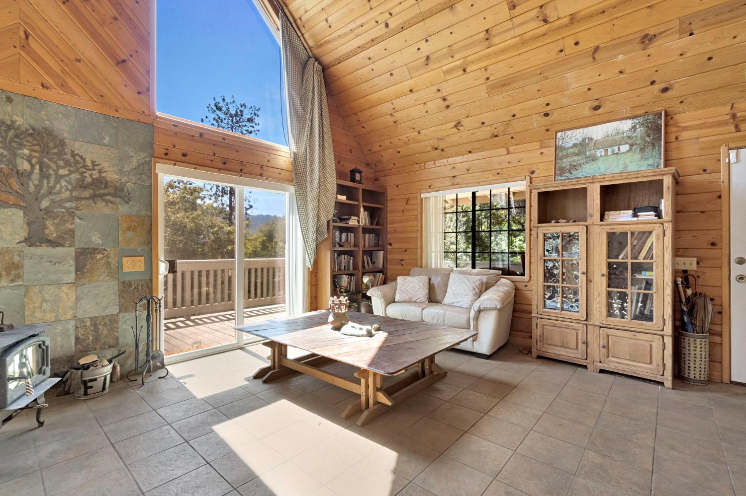 2471 Kokanee Road Mariposa, CA 95338 - Photo 6 of 40