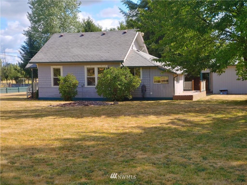 115 Roe Road Winlock, WA 98596 - Photo 2 of 19