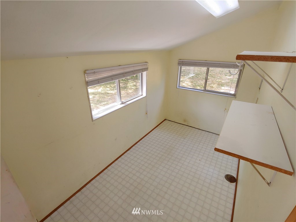 115 Roe Road Winlock, WA 98596 - Photo 17 of 19