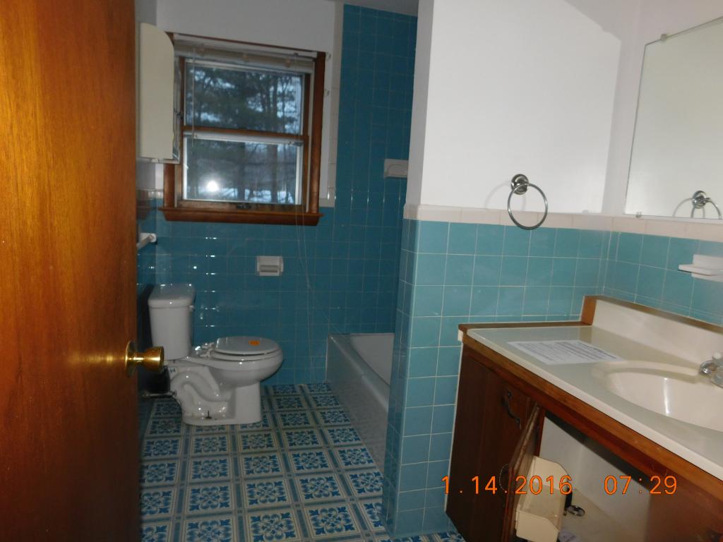17 Reese Circle Rockingham, VT 05101 - Photo 5 of 11 Gallery Image 5