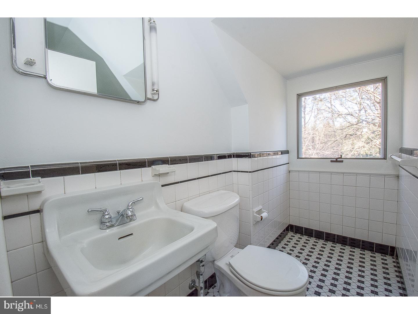 116 Raynham Road Merion Station, PA 19066 - Photo 17 of 25 Gallery Image 17
