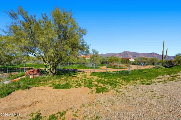 $1,495,000 | 10046 East Hummingbird Lane, Gold Canyon, AZ 85118