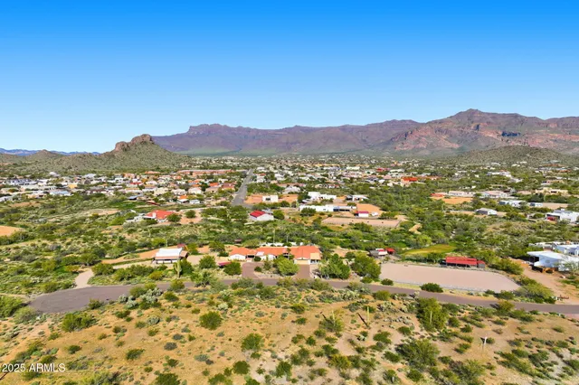 $1,495,000 | 10046 East Hummingbird Lane, Gold Canyon, AZ 85118